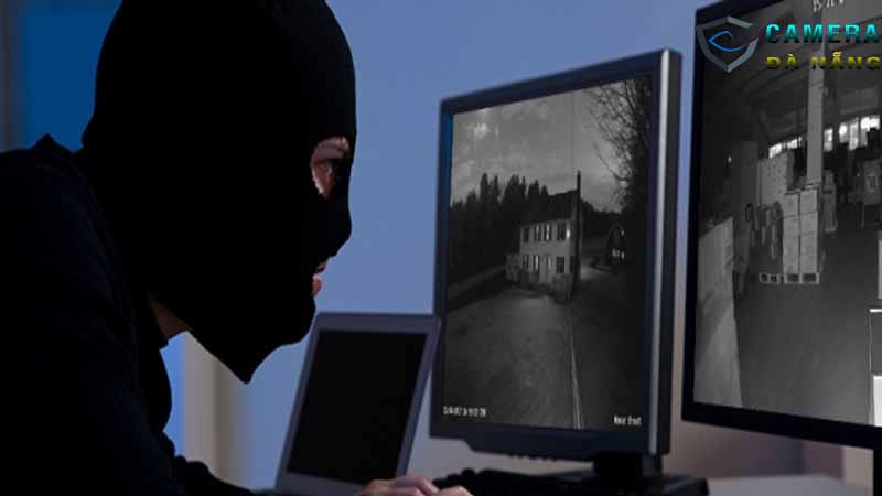 tinh-huong-camera-bi-hack-cach-phat-hien-som